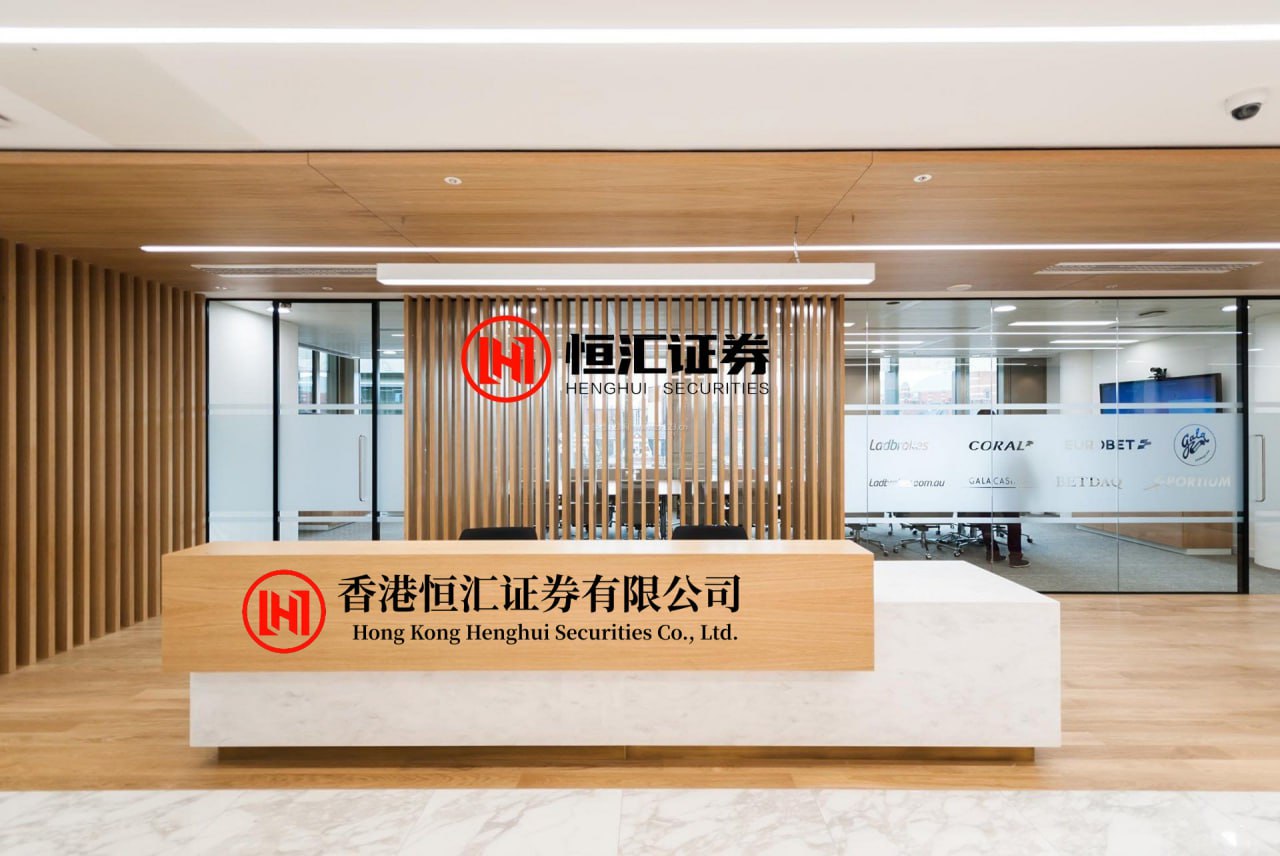 鑫旺资管 2-1险胜18岁美国悍将, 大坂直美晋级法网女单16强